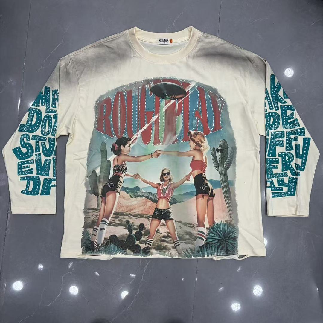 Roughplay UFO Retro Girl Rhinestone Long Sleeve Tee