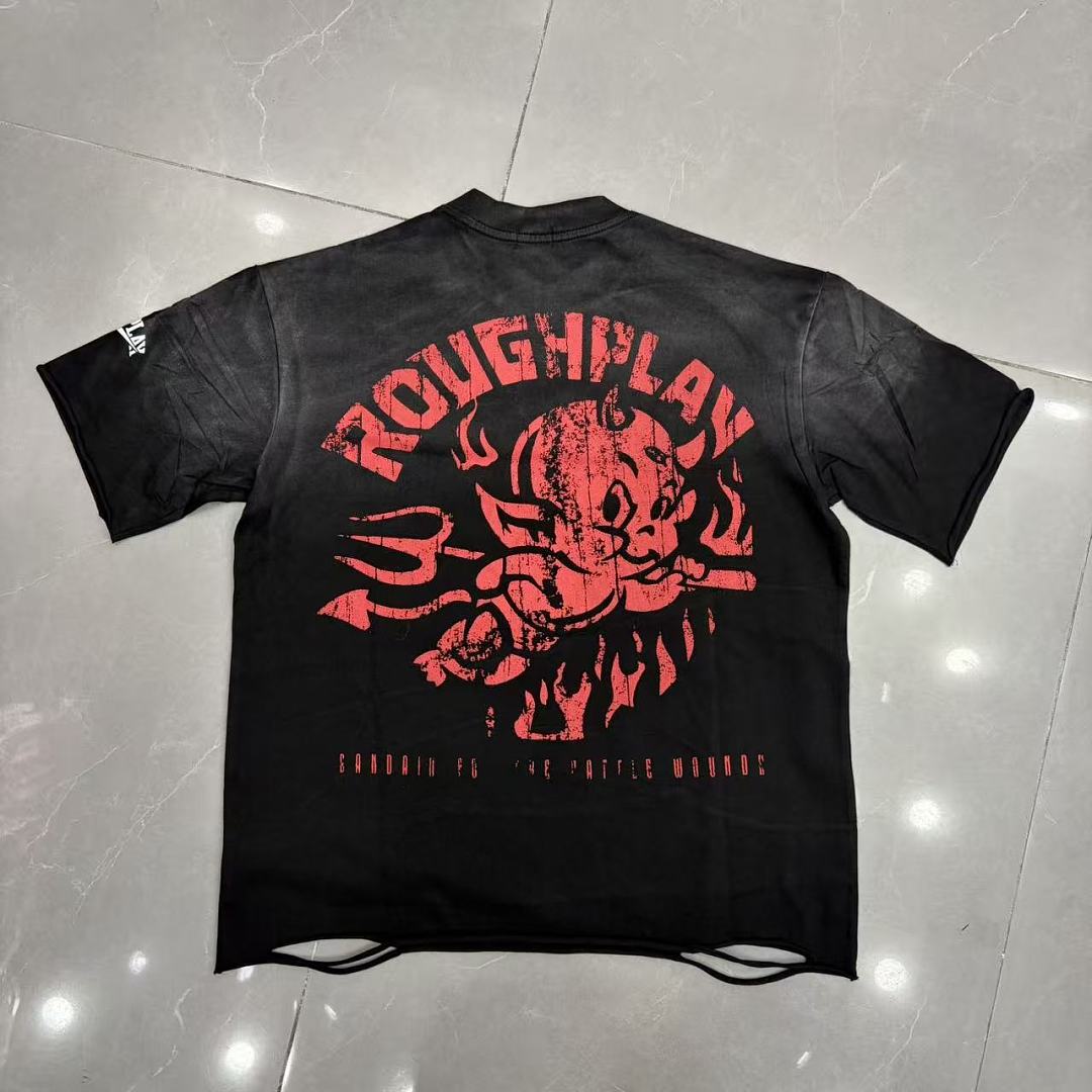 Roughplay Skull Star Flame Distressed Graphic Tee