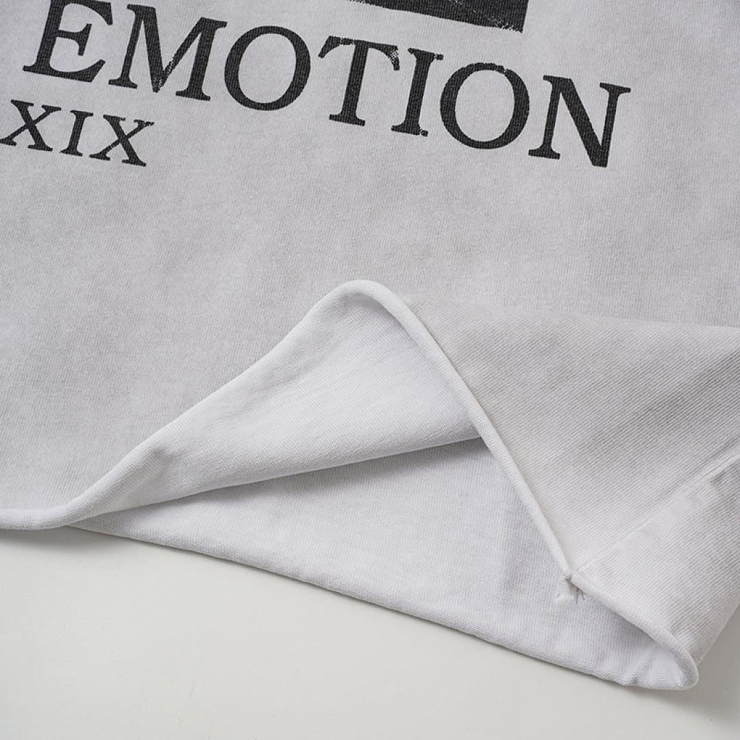 MIXED EMOTION Heather Grey Portrait Box Graphic T‑Shirt