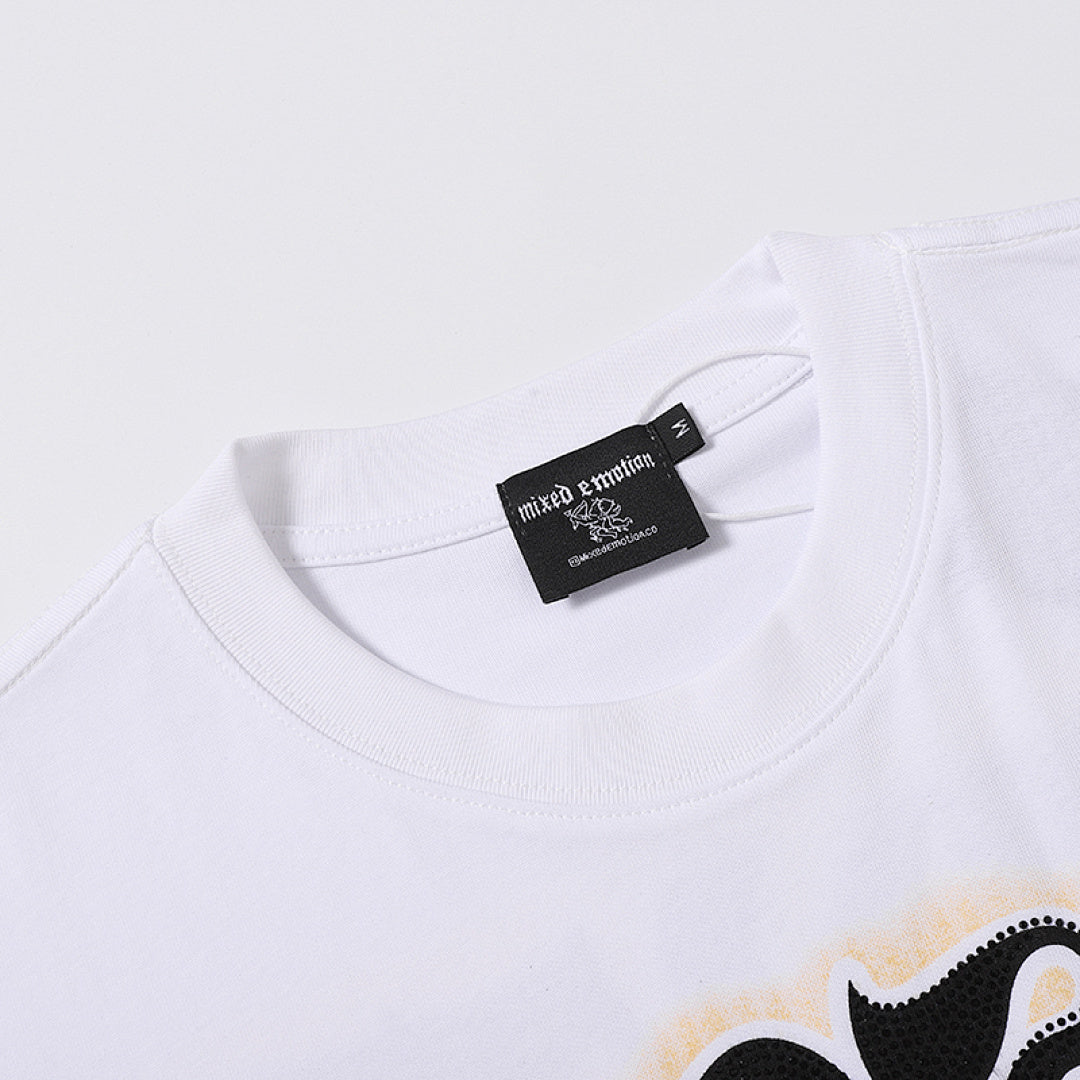 MIXED EMOTION Mixed Emotion Gothic Letter Angel Graphic T‑Shirt