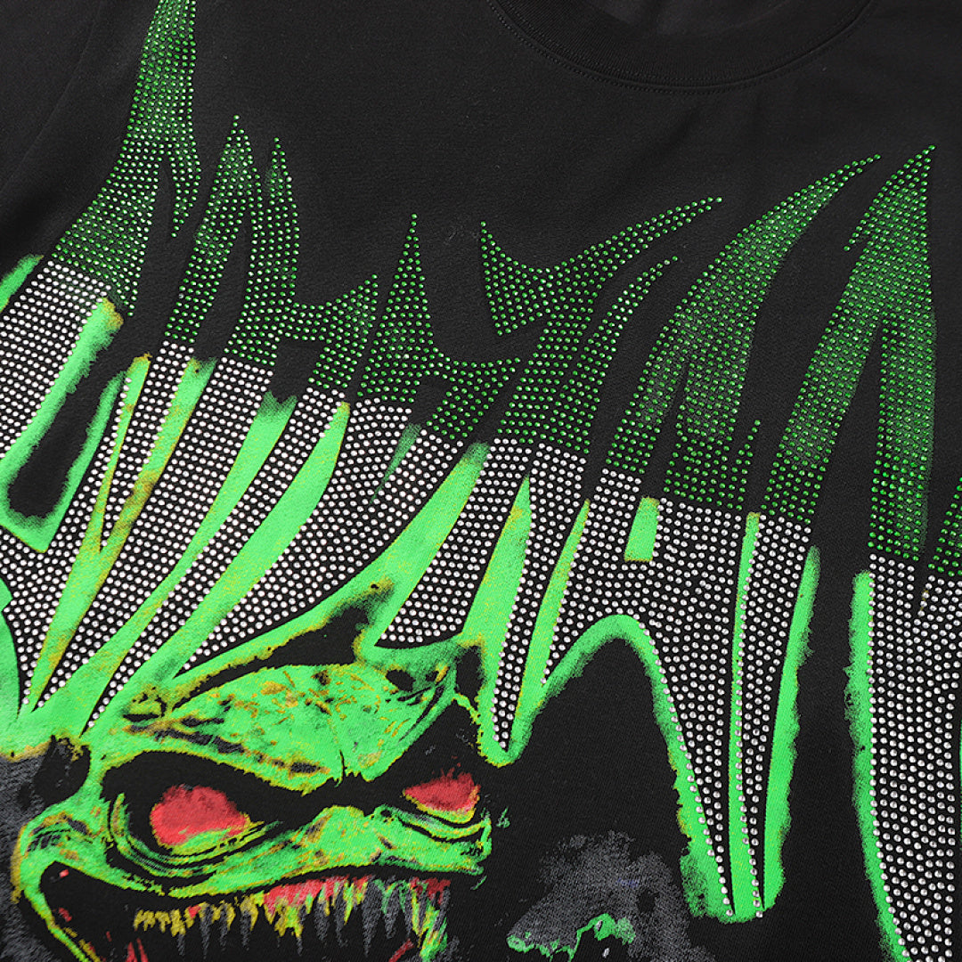 MIXED EMOTION  Gothic Letter Green Monster Graphic T‑Shirt