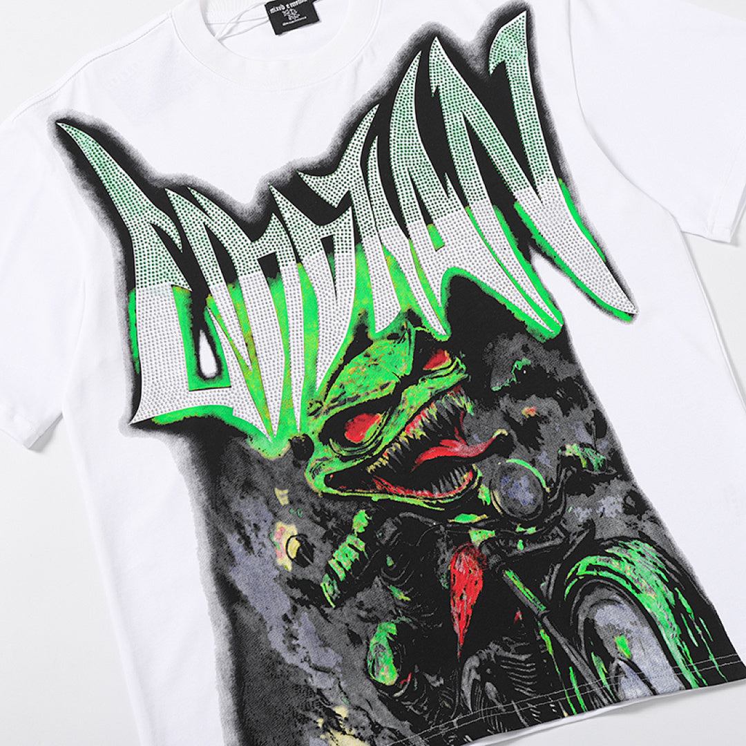 MIXED EMOTION  Gothic Letter Green Monster Graphic T‑Shirt